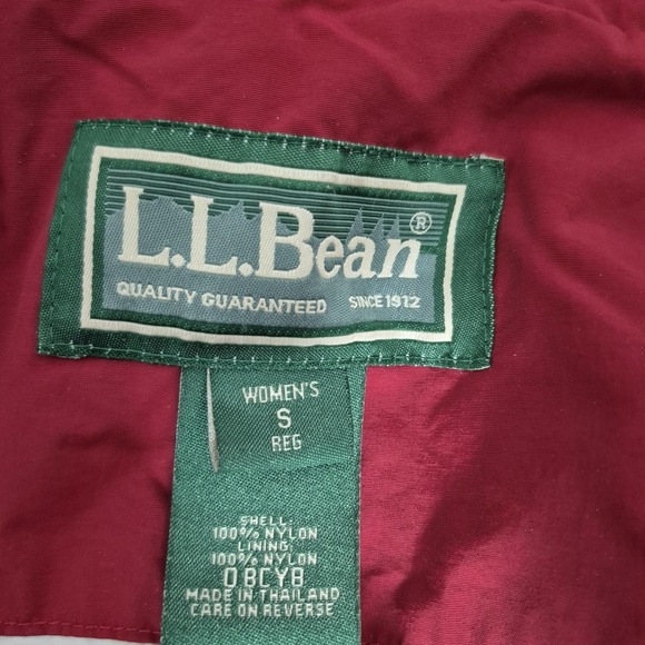 L.L.Bean Jacket Womens Small Red Nylon Hooded Windbreaker - Picture 6 of 14